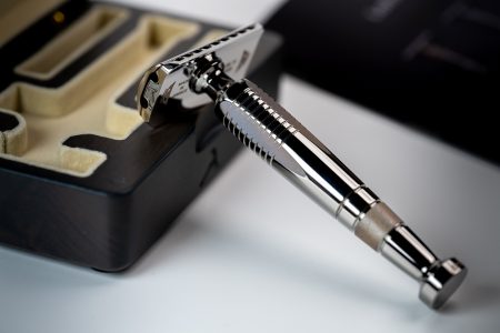 Lambda Athena - Titanium